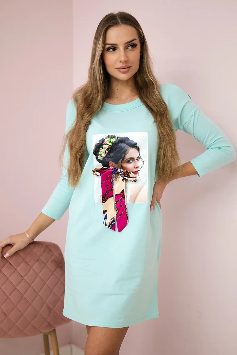Suknelė su grafika
