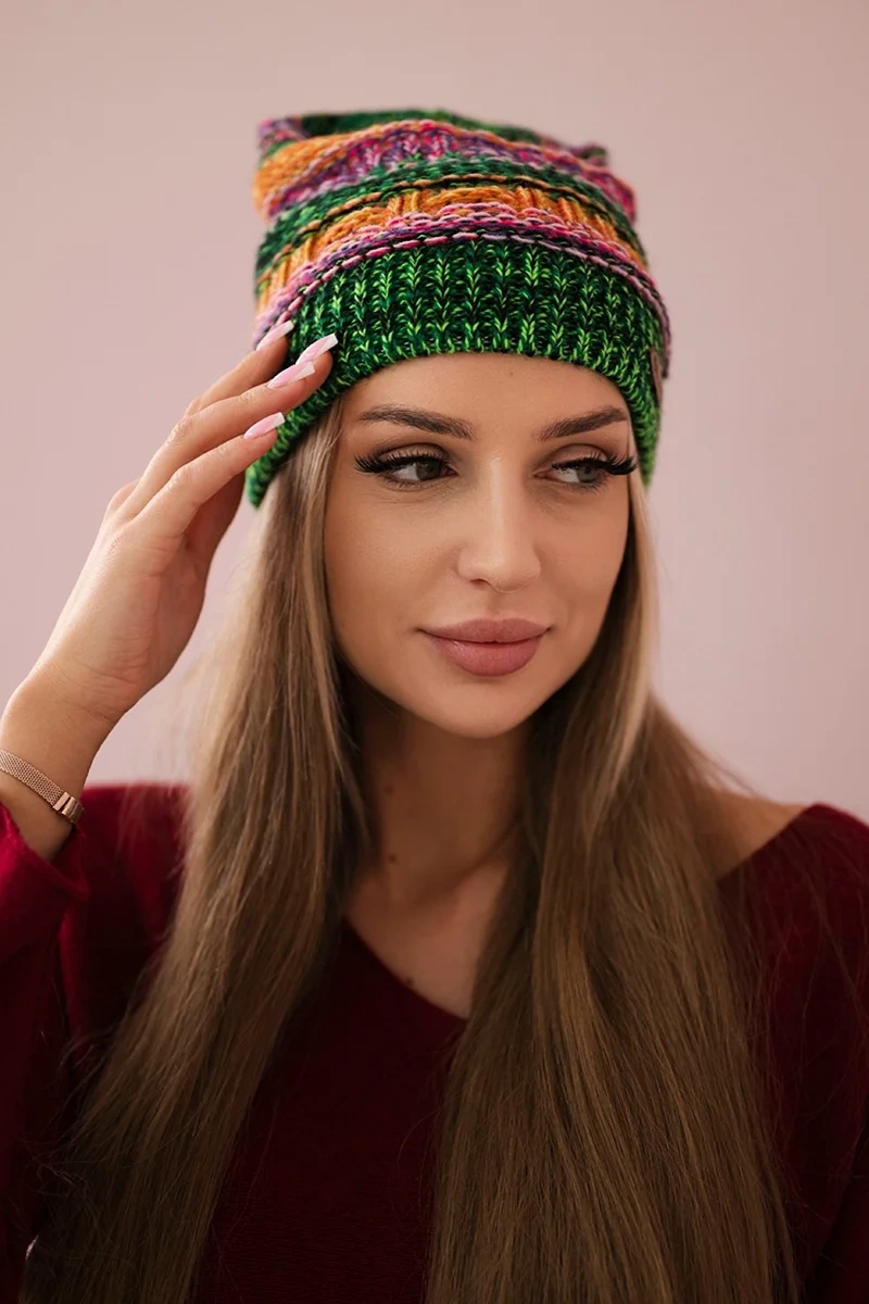 Patrycja vilnonė kepurė