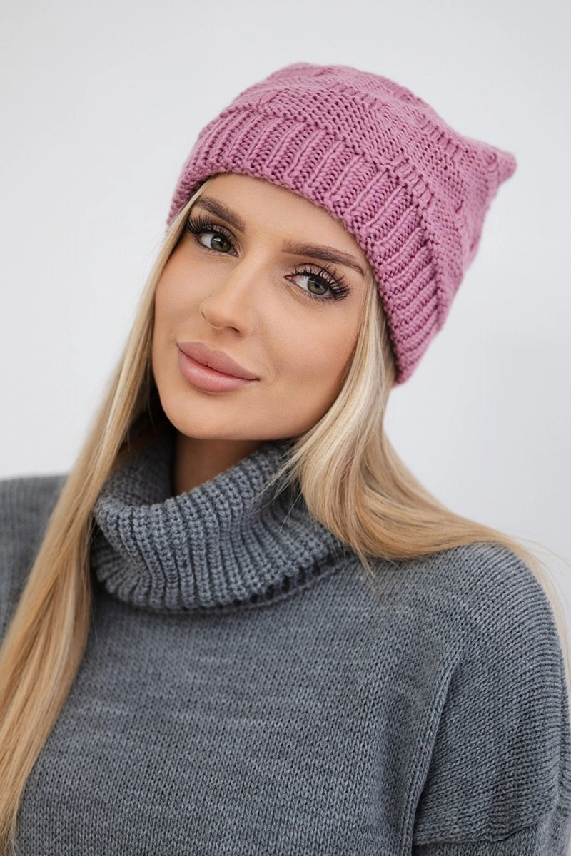 Nastia moteriška kepurė