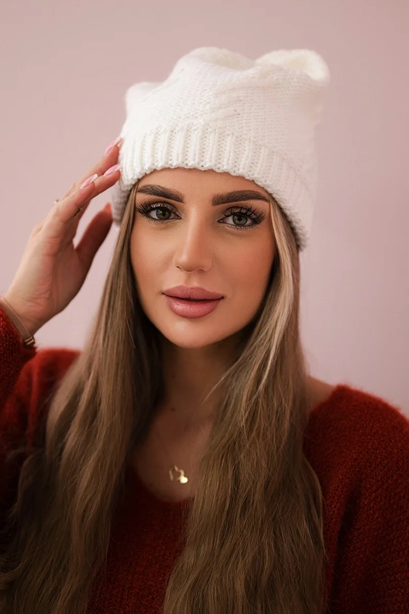 Lorena moteriška kepurė