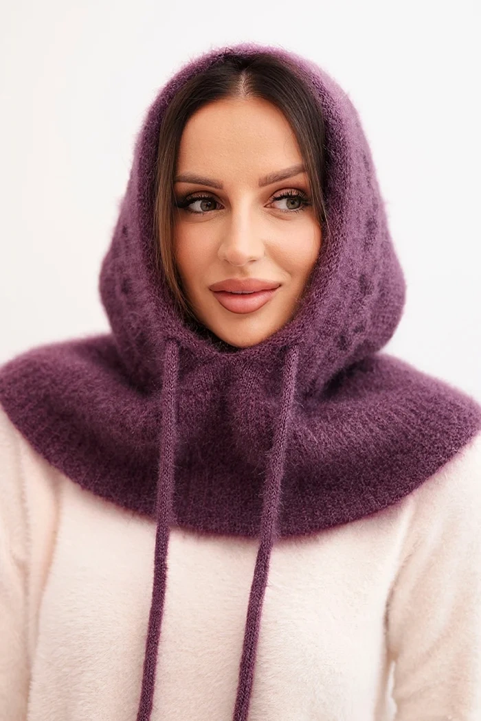 Moteriška kepurė