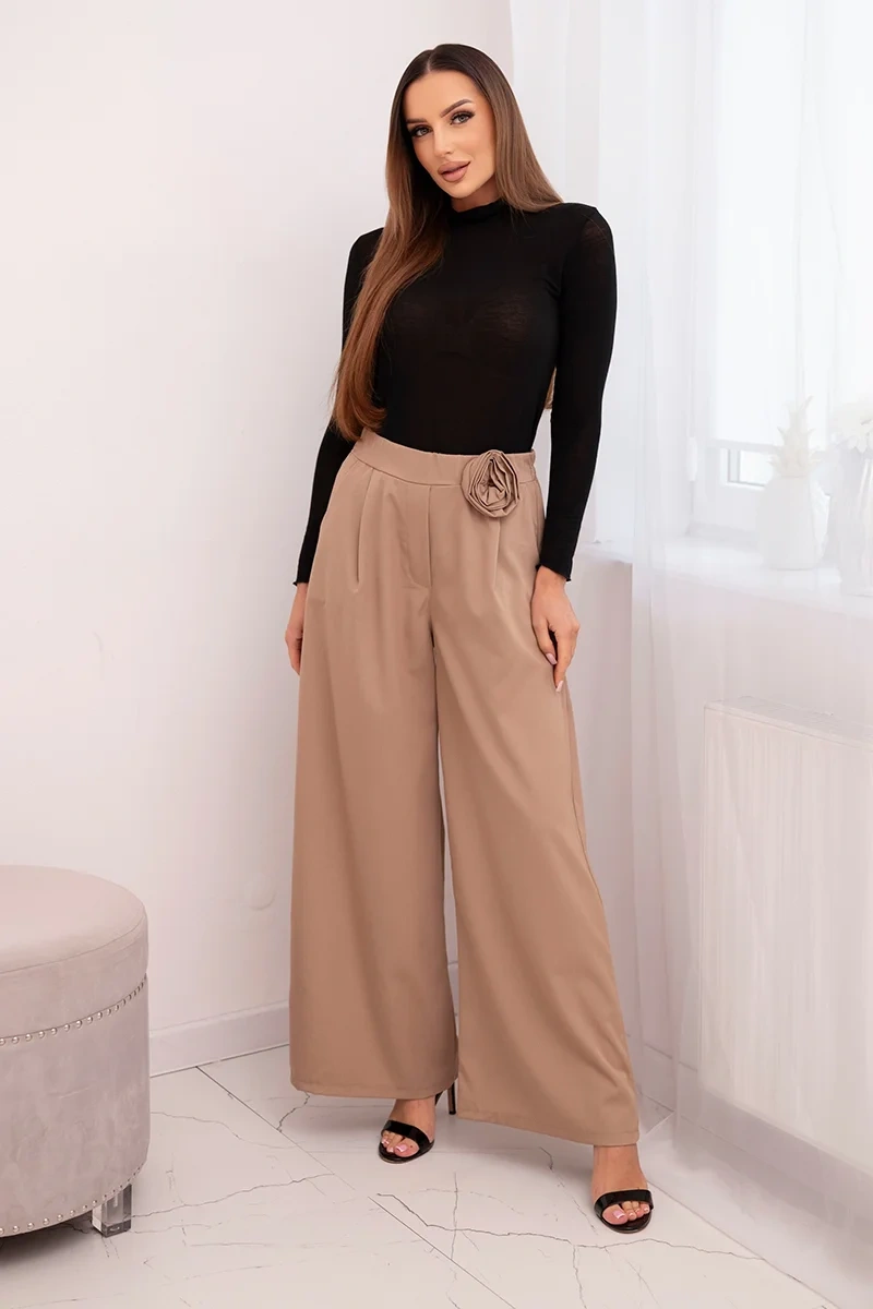 Moteriškos elegantiškos kelnės
